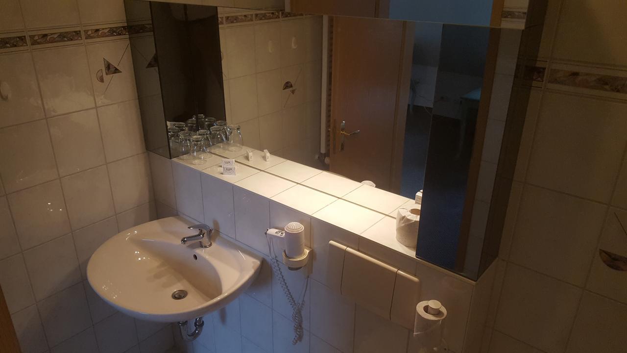 Hotel Ziegenkrug Schweriner Tor Pampow Экстерьер фото