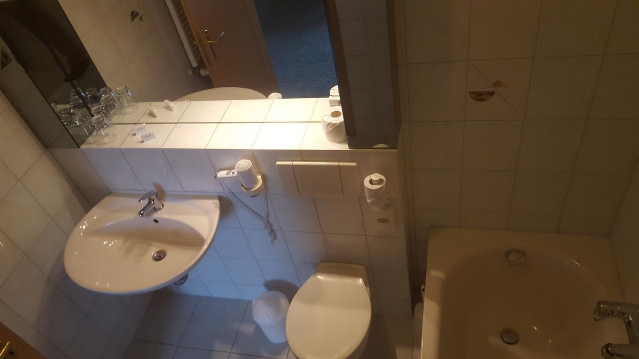 Hotel Ziegenkrug Schweriner Tor Pampow Экстерьер фото