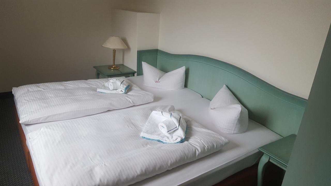 Hotel Ziegenkrug Schweriner Tor Pampow Экстерьер фото